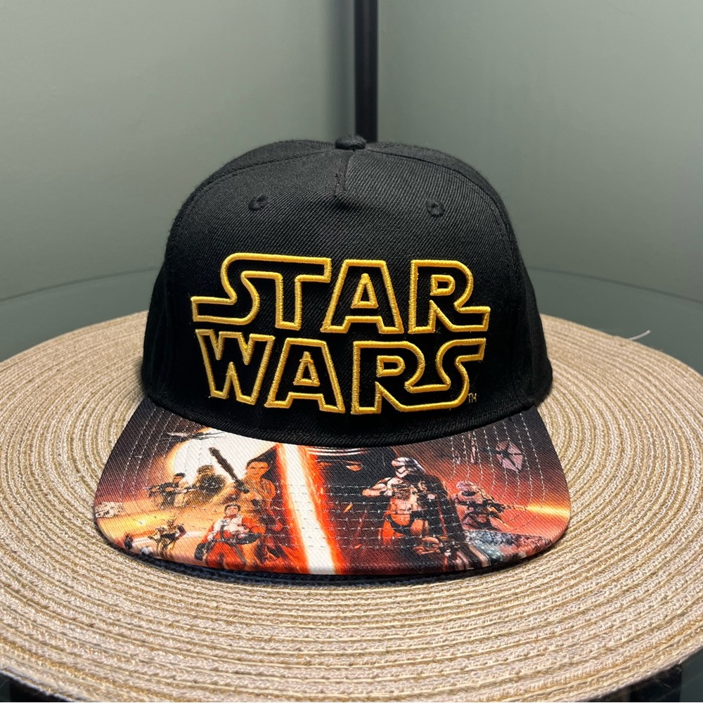 The Force Awakens Star Wars Men’s Snap Back